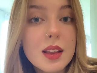 camgirl spreading pussy FloraGerald