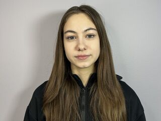 camslut showing tits DorethaMadlock