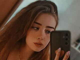 camgirl masturbating with vibrator TeresiaCaspi
