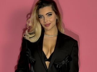 topless webcam girl ValerieGracy