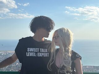 bedroom voyeur webcam LucilleAndMoriah