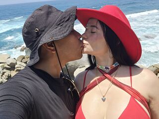 adult web cam NahomiAndLeo