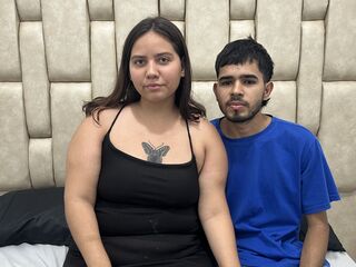 chatroom live sex show RoxanaAndLeo