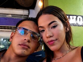 cam couple chatroom SophiaAndEthan