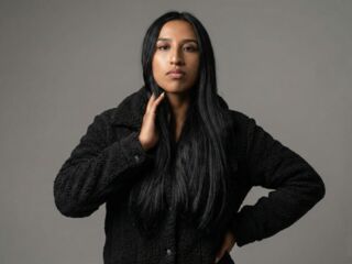 hot strip tease cam AdaharaBanks