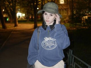 free nude webcam show AdelineLaurent