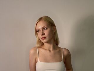 chat room free AishaNaeher