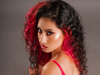 sexy webcam girl AishaSavedra