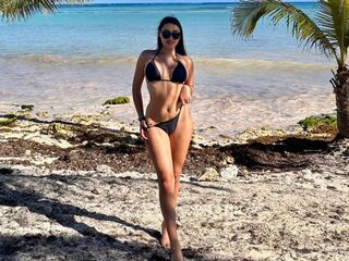 topless AlahiaRussel