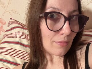 sexy webcamgirl picture AlanyssLyon