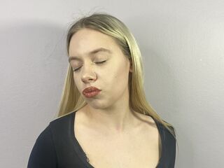 shaved pussy cam AlicaCafarella