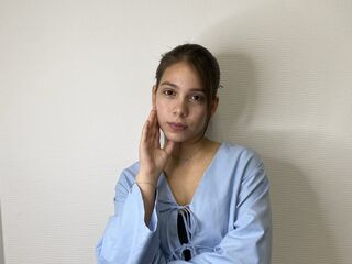 sexy cam AlishiaCowlin