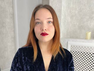 camgirl playing with sextoy AlisonEdwords