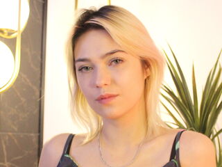 naked cam girl photo AlysiaBennet