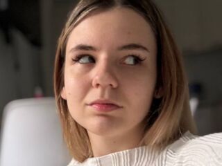 webcam live AnnikaMorgan