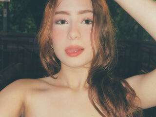 cam girl masturbating with vibrator AntonellaLee