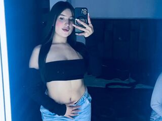 beautiful camgirl AuroraSky