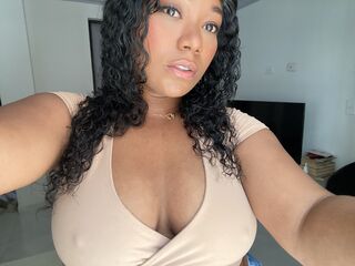 naked AvaApril