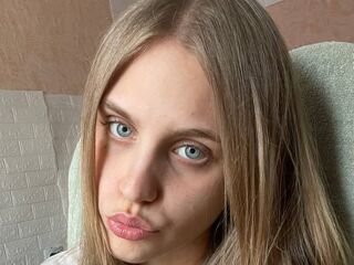chat room live cam AyannaOverturf