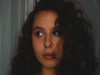 naked girl with webcam fingering pussy BertieSiegers