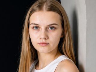 beautiful webcamgirl BethanyBruchey