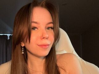 cam girl playing with dildo BettyAndrews