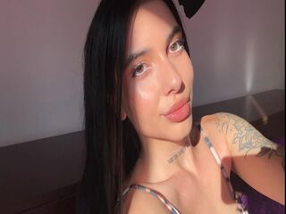 cam girl playing with dildo BiancaMar