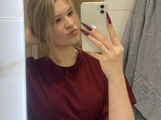 masturbating webcam girl Bloryjon