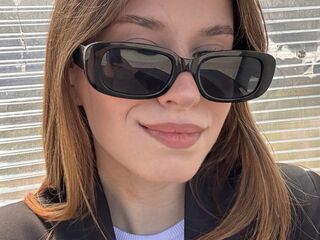 closeup cam BonnieWalton