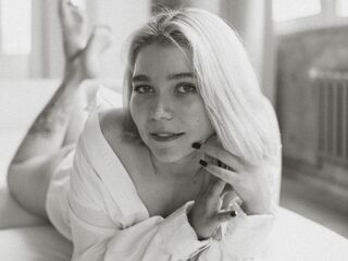 voyeur cam BreanaAlosta