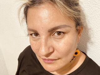 naked webcamgirl video CarolinaCruss