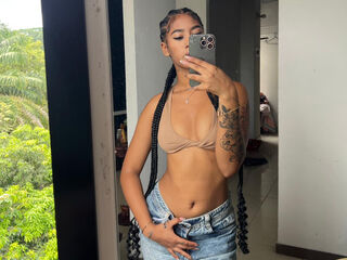 voyeur web cam CarolineCartson