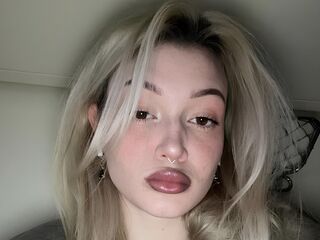 girl topless chat CaseyHemmerling