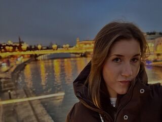 shower web cam CaylinGarczynski