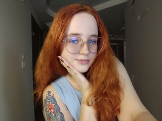 camgirl masturbating with sextoy ChloeRaspberrys