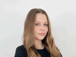 live cam girl gallery ChristianeSivie