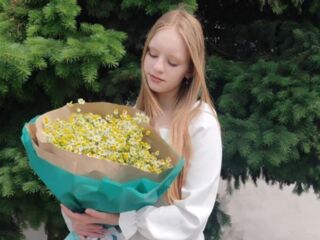 teaser chat ChristieBrozyna