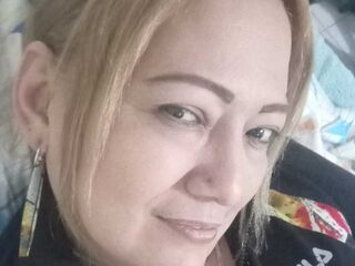 free chat room ClauPhillips