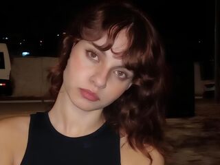 cam girl masturbating CollinsSpear