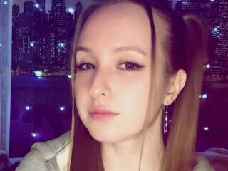 hot girl cam video CortneyMoran