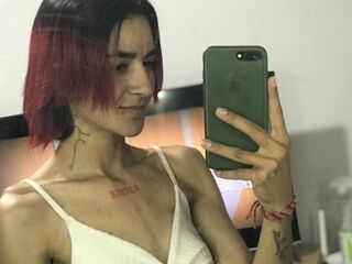 camgirl chat room CristalLort