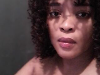 live sex webcam DelicateDiamond