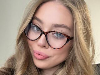 adult web cam chat room DianeWhitly