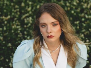 hot strip tease web cam DrusillaPettet