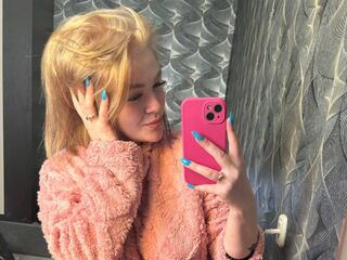 webcam babe chatroom ElizabethCamaro