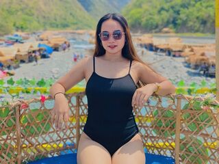 free webcam chat room ElliseWise