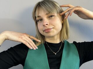 jasmin webcam model EmelineBurrough