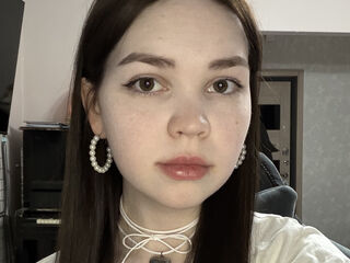 webcam EmilyCarler