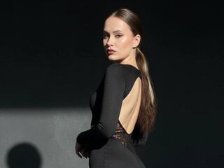 naughty web cam EmilyGiffin