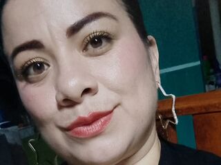 camwhore nude EmilyTempation